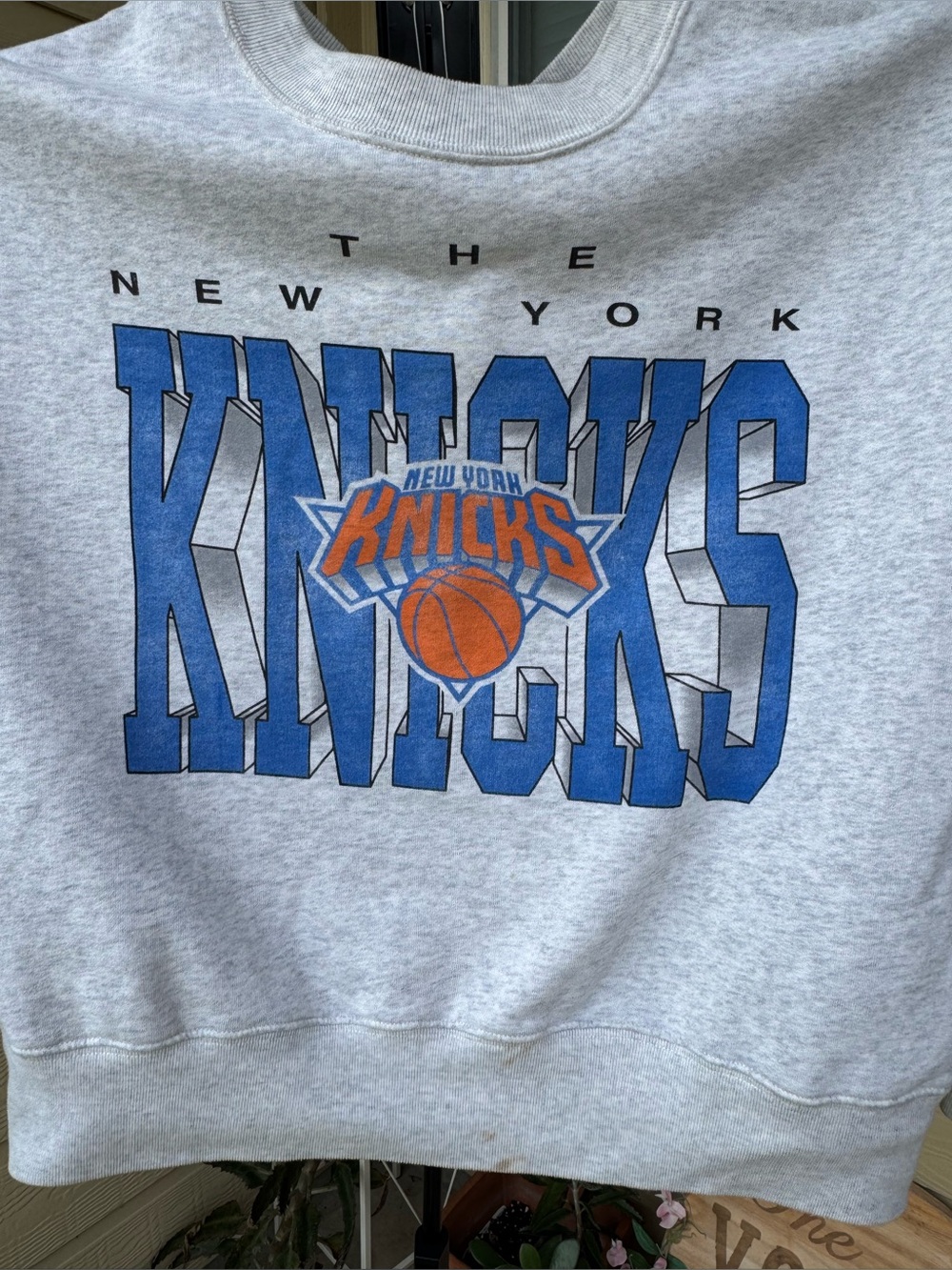 Abercrombie Fitch New York Knicks Graphic Crewneck Retro NBA Champ Sweatshirt - Picture 5 of 7